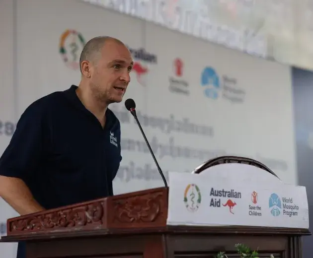 O diretor nacional da Save the Children no Laos, Luke Ebbs. 