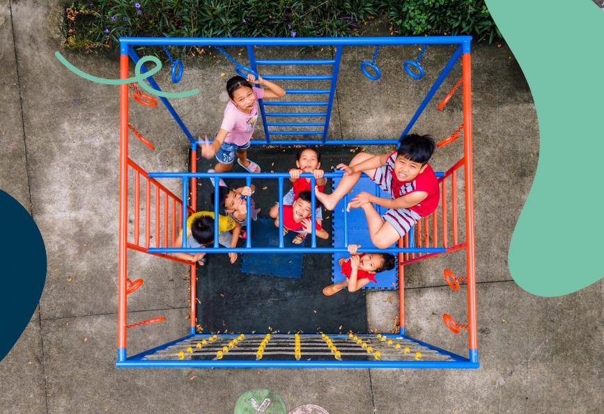 Crianças no playground